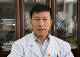 &ldquo;跪地好醫生&rdquo;張維良