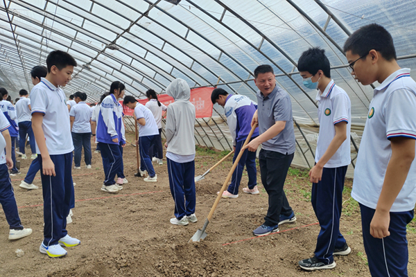 武汉市生活实践教育中心：探索城市教育新天地