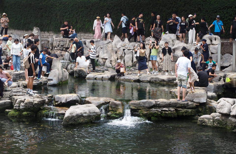 美如珠帘，济南玛瑙泉复苏重现活力