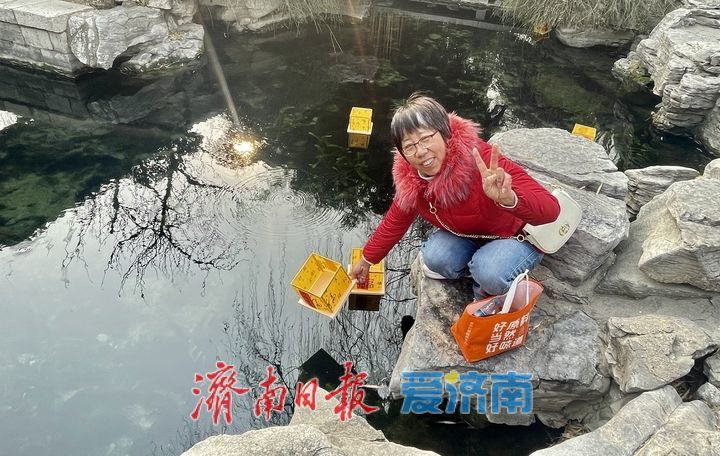 泉城年味气氛组已就位,是“蛇”候过年啦!