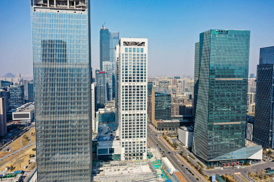 济南CBD初春新貌,众多高层建筑物犹如雨后春笋般崛起