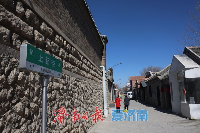 上新街:老故事里的新网红,市民拍照打卡忙