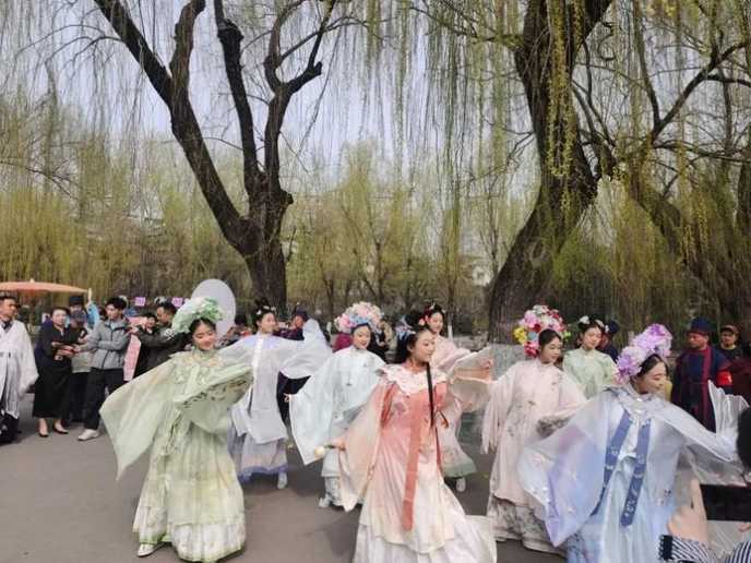 济南花朝节再启，场景化文旅时代已到来