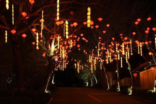 济南九顶塔景区3月29日焕新开园！“九顶塔•不夜山”点亮泉城夜游新地标