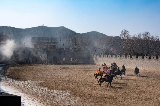 济南九顶塔景区3月29日焕新开园！“九顶塔•不夜山”点亮泉城夜游新地标