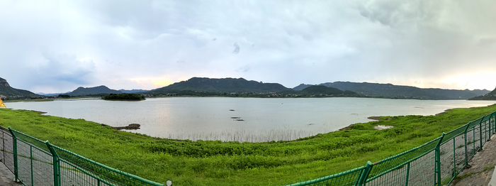 一年四季 泉在济南丨雷雨过后卧虎山水库尽显灵秀