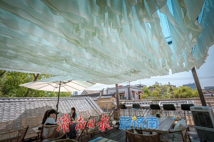 一年四季 泉在济南丨综合性文化书店，已成为时下阅读打卡新宠