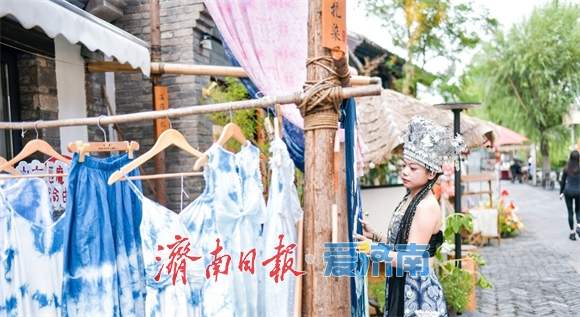 彰显文化自信和传统之美,济南旗袍民族服装打卡迎高峰