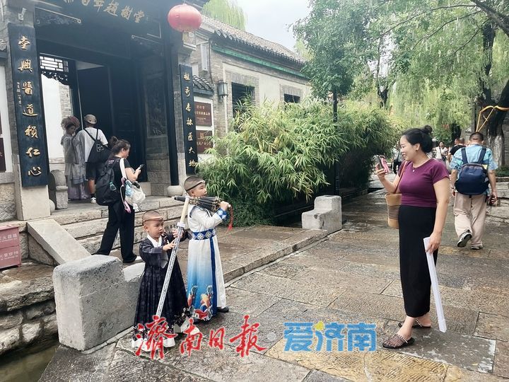 一年四季 泉在济南丨古城里的“古装风” 体验别样风情