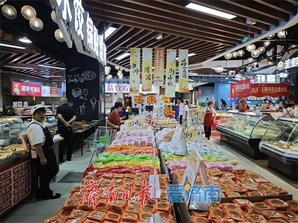 中秋佳节脚步渐近，济南各大超市开启“中秋味”