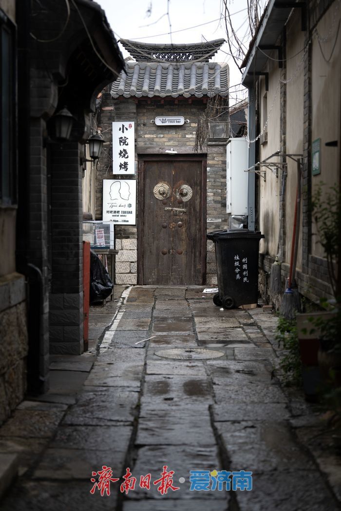 一年四季 泉在济南丨济南涌泉胡同：雨中尽显古韵风情