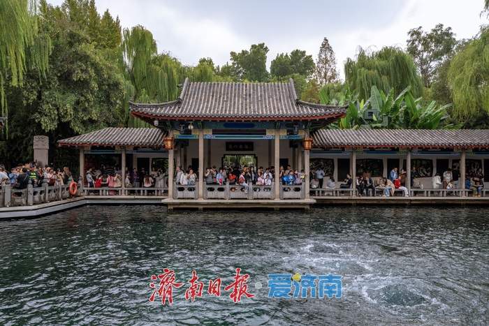 半个月涨了1米，济南趵突泉水位再创新高