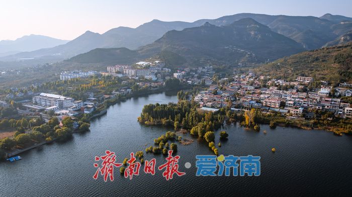 济南锦绣川水库：秋染山水间，生态画卷韵悠然