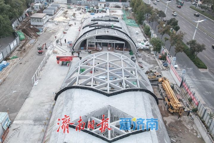 项目强省会|济南轨交4号线最“浅”车站主体结构全部完工