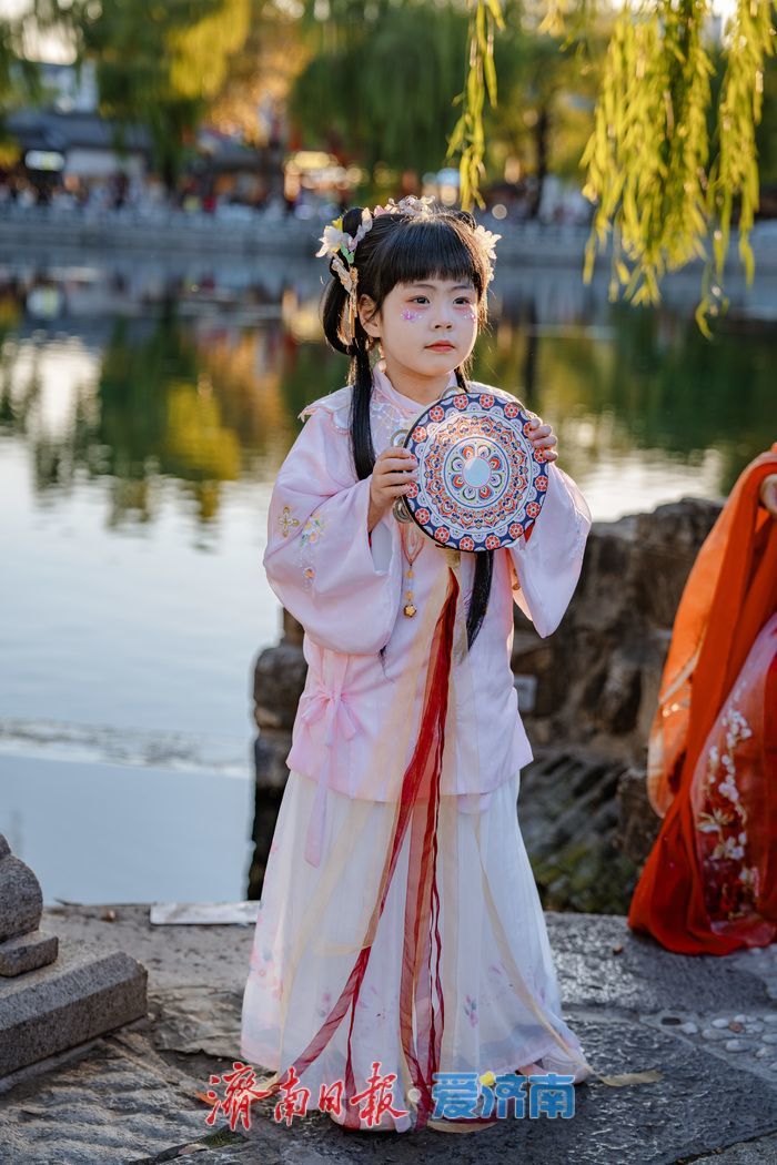 一年四季 泉在济南丨济南明府城：秋日古韵浓 老城画中游