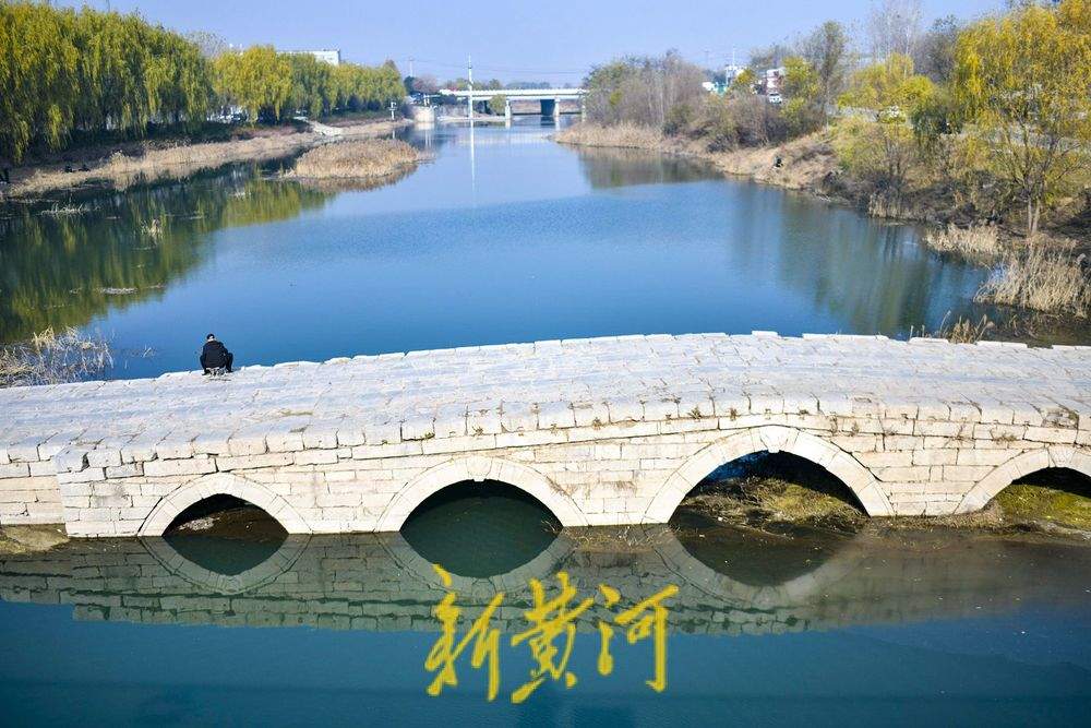泄洪结束 济南明代古桥“浮出水面”现全貌