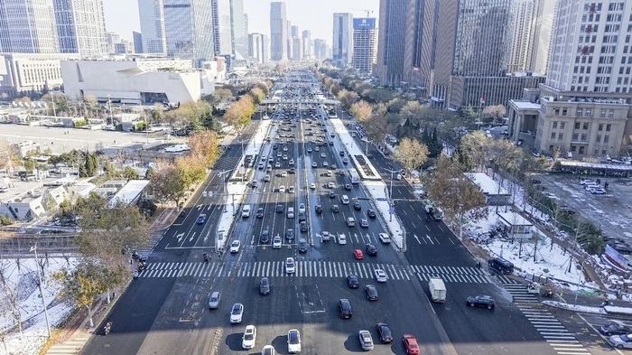 露出“真容”!济南地铁4、8号线及6号线东段站点陆续拆除围挡