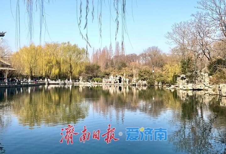 水位稳定！济南五龙潭“月牙泉”冬日持续喷涌