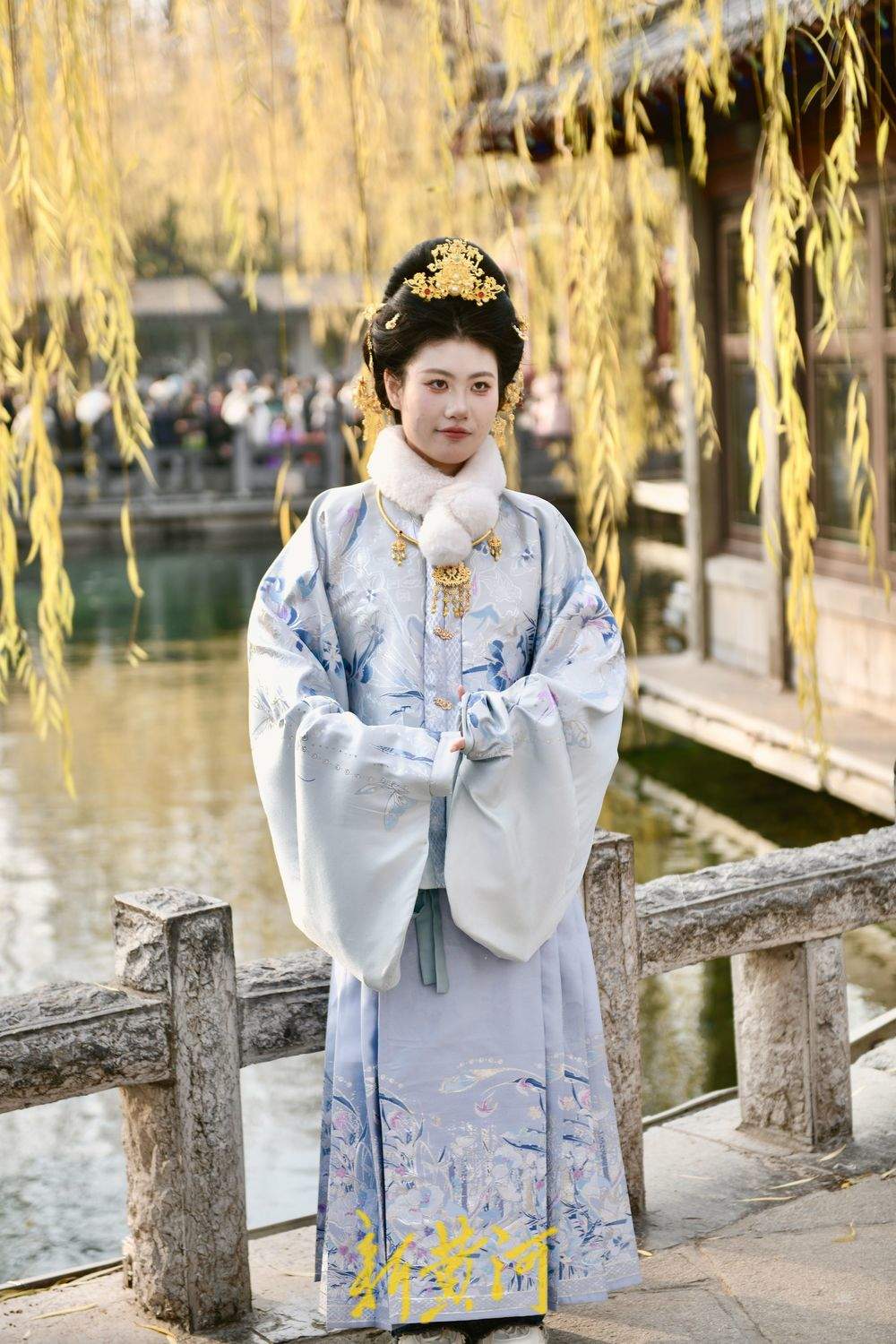 一年四季 泉在济南|泉城冬韵邂逅华服之美 泉畔兴起明制古装打卡热