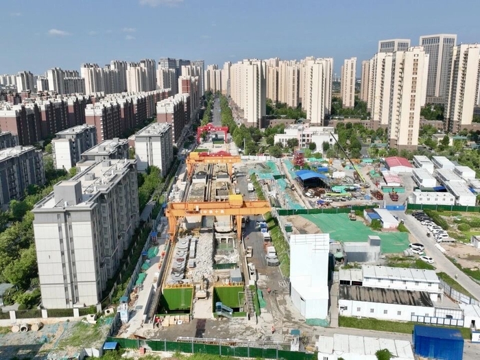 济南轨道交通9号线12座车站主体结构封顶