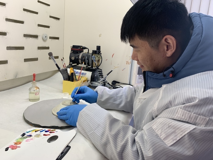 54件唐三彩是怎样被修复的？文物修复师为你“揭秘”