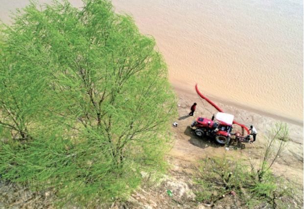 济南抢抓春日农时 乡间沃野春耕忙