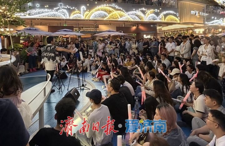 济南夜市“变形记”