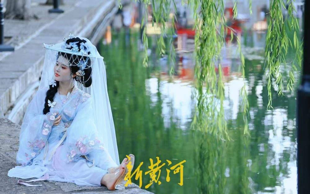 一年四季 泉在济南｜高温邂逅古韵 百花洲簪花姑娘绽放夏日泉城风情