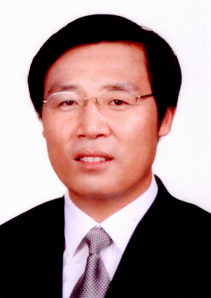 中共费县县委书记,县人大常委会主任 杜昌伟