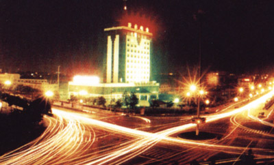 沂水城区一角+沂水夜景一角