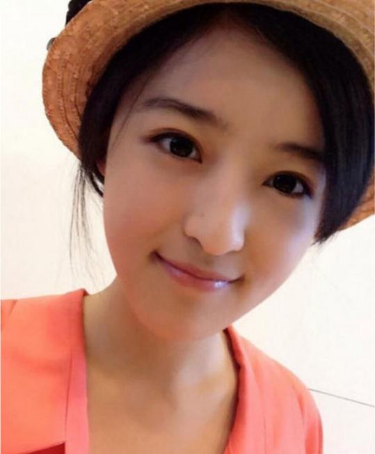 大学礼仪队美女PK央视新晋美女主播 软妹子最