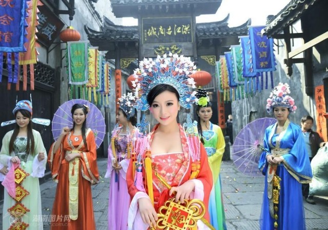 2014亚洲宅男女神排行 湖南豪乳女财神成宅男女神