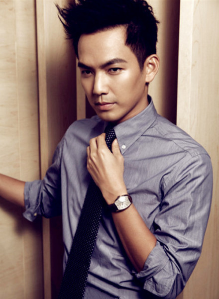 揭秘小太阳钟汉良奋斗史 超级男神正牌老婆曝