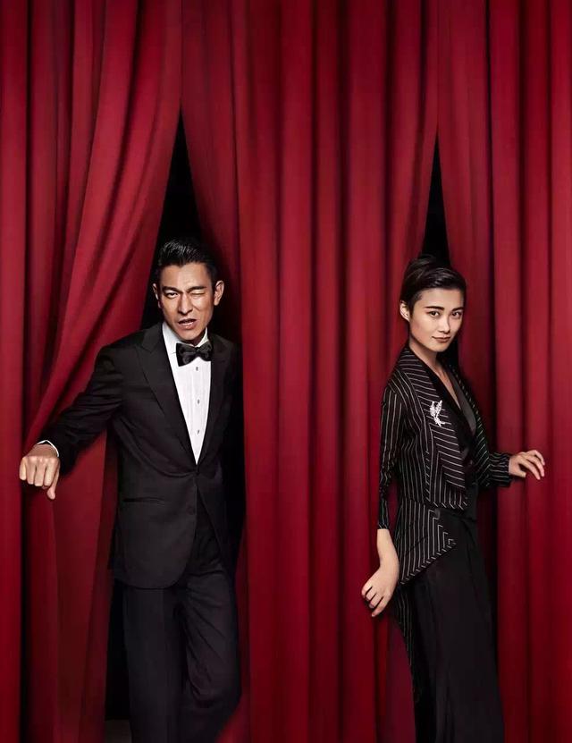 这组照片被帅哭 感觉最后一张刘德华笑成了小