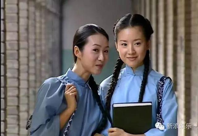 从杨洋到郑爽,给我们示范了N种穿校服的范本!