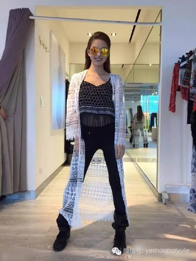 娱乐圈辣妈、艺人、天王嫂全能的好太太\/图