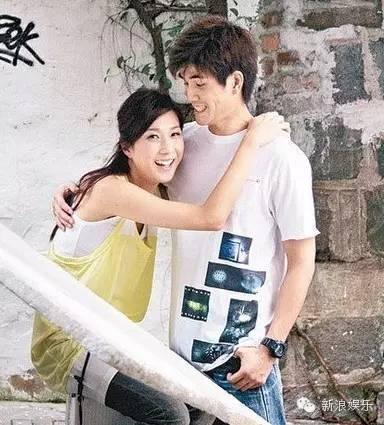 钟嘉欣西式婚纱照_钟嘉欣婚纱照(2)