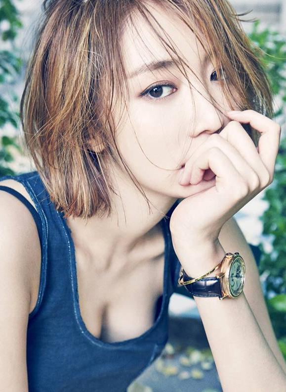 郑爽杨幂唐嫣赵丽颖，女明星约好剪头发！