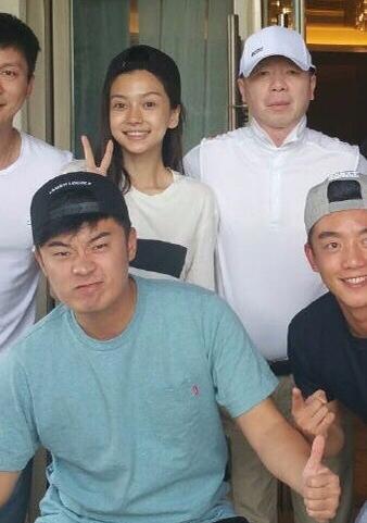 关于Angelababy变丑了的话题 只想说让我和她