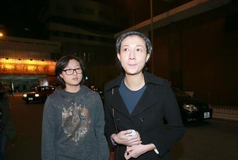 [视频]曝吴绮莉涉嫌藏毒 同时 虐待成龙 女儿_山