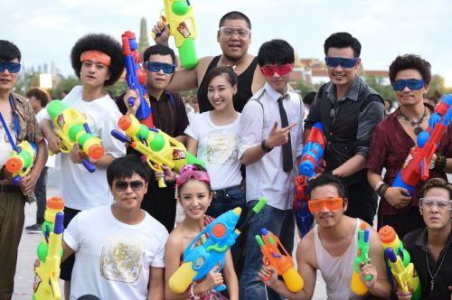 [<em>视频</em>]<em>唐人街</em>欢乐拍彩蛋 王宝强陈赫玩出格_山