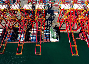 日照港:努力建成"一带一路"综合性枢纽港