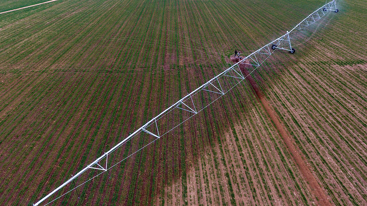 山东科技新设备助力春季农业生产