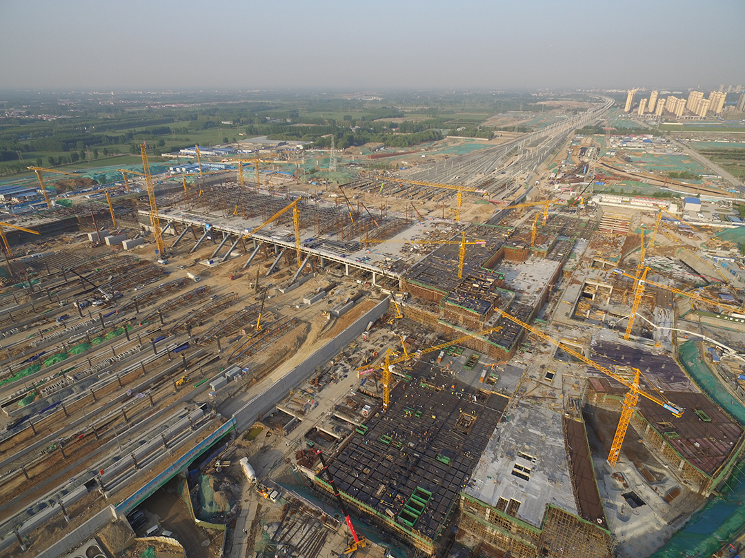 劳动者纪实：高铁车站的&ldquo;焊&rdquo;卫者