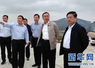 山东平邑县委书记调研第九届金银花大会筹备