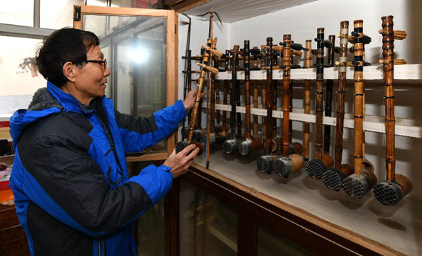 济南乐器制作老匠人让胡琴展新姿