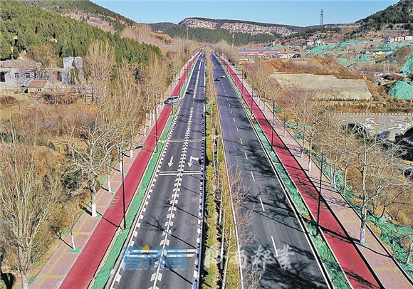 二环南路&ldquo;怪坡&rdquo;变身济南最长可变车道