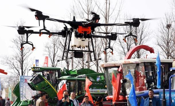 发展智慧农机 助力乡村振兴