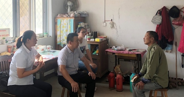 福彩雪中送炭为困难群众缓解困难 送去2000元救助金