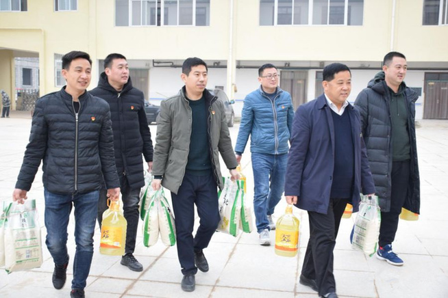 菏泽福彩新春送温暖 走进敬老院开展慰问活动